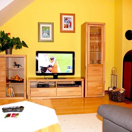 Apartment Zum Goldenen Pferd
